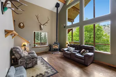11125 Entiat River Road, Entiat, WA 98822 - Photo 17