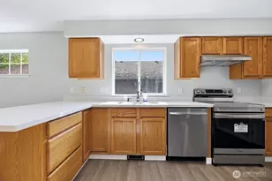 313 E 52nd St, Tacoma, WA 98404 - Photo 9