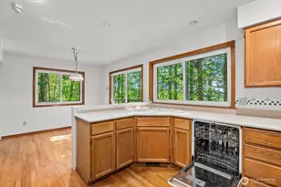 8561 135th Ave SE, Newcastle, WA 98059 - Photo 11