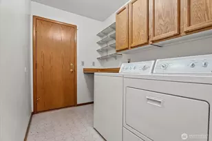 8561 135th Ave SE, Newcastle, WA 98059 - Photo 17
