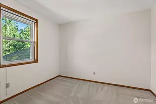 8561 135th Ave SE, Newcastle, WA 98059 - Photo 21