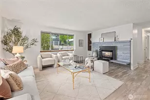 2001 NE 12th St, Renton, WA 98056 - Photo 5