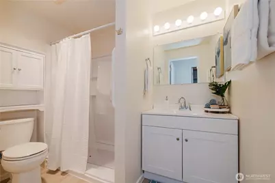 3400 Narrows View Lane NE #104, Bremerton, WA 98310 - Photo 15