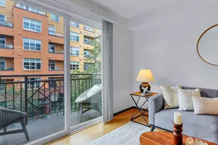 413 NE 70th St, Seattle, WA 98115 - Photo 7