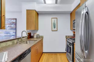 413 NE 70th St, Seattle, WA 98115 - Photo 13