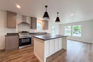 411 N 5th St, Toledo, WA 98591 - Photo 9