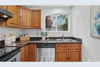 12517 SE 30th Street, Bellevue, WA 98005 - Photo 5