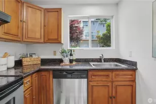 12517 SE 30th St, Bellevue, WA 98005 - Photo 5