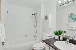 12517 SE 30th St, Bellevue, WA 98005 - Photo 19