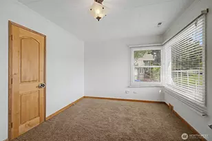717 E Highland Dr, Arlington, WA 98223 - Photo 13