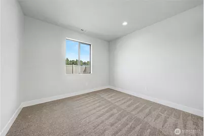 557 S Perry Avenue, East Wenatchee, WA 98802 - Photo 33