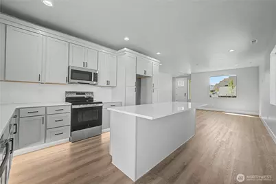 557 S Perry Avenue, East Wenatchee, WA 98802 - Photo 13