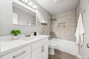 7402 Vandermark Rd E, Bonney Lake, WA 98391 - Photo 13