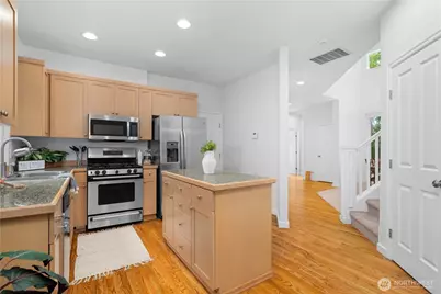 22526 SE 12th Place, Sammamish, WA 98075 - Photo 13