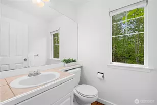 22526 SE 12th Pl, Sammamish, WA 98075 - Photo 17
