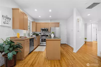 22526 SE 12th Place, Sammamish, WA 98075 - Photo 11