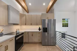 8216 Interlake Ave N, Seattle, WA 98103 - Photo 11
