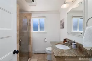701 37th St, Anacortes, WA 98221 - Photo 35