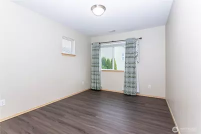 324 Kirkland Place SE, Renton, WA 98056 - Photo 17