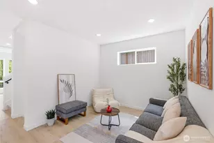 5716 NE 65th St, Seattle, WA 98115 - Photo 9