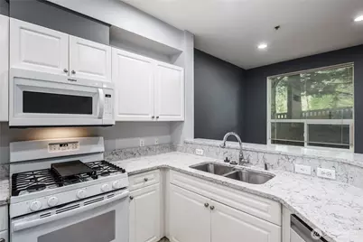 12530 Admiralty Way #F103, Everett, WA 98204 - Photo 5