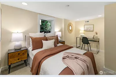 1002 NW 70th Street, Seattle, WA 98117 - Photo 27