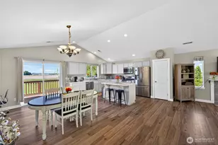 20312 Christie Pl, Burlington, WA 98233 - Photo 13