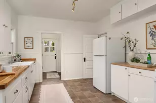 664 32nd Ave E, Seattle, WA 98112 - Photo 5