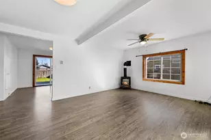 406 W Main St, Everson, WA 98247 - Photo 7