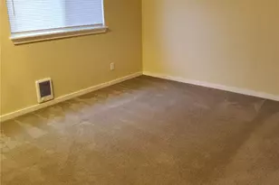 9715 Danwood Ln, Silverdale, WA 98383 - Photo 11