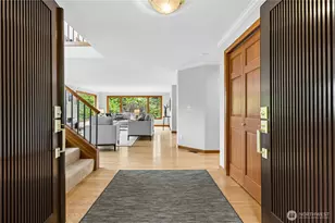 20005 NE 42nd St, Sammamish, WA 98074 - Photo 3