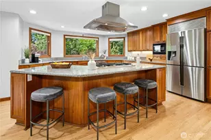 20005 NE 42nd St, Sammamish, WA 98074 - Photo 9