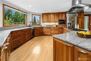 20005 NE 42nd St, Sammamish, WA 98074 - Photo 11