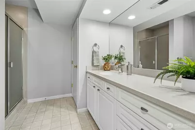 20005 NE 42nd Street, Sammamish, WA 98074 - Photo 33