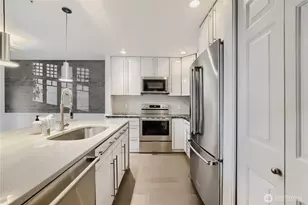 6711 S 239th Pl, Kent, WA 98032 - Photo 13
