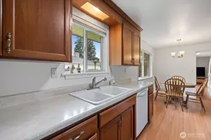 1127 12th Ave SE, Puyallup, WA 98372 - Photo 13