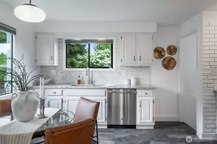 1305 SW Cambridge St, Seattle, WA 98106 - Photo 9