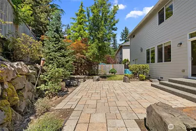 813 275th Place SE, Sammamish, WA 98075 - Photo 35