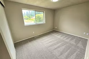 11319 107th St SW, Tacoma, WA 98498 - Photo 9