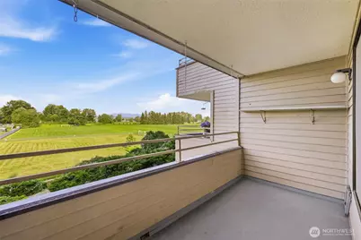 101 Pine Ave #105, Snohomish, WA 98290 - Photo 11