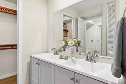 14727 NE 35th Street, Bellevue, WA 98007 - Photo 17