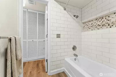 14727 NE 35th Street, Bellevue, WA 98007 - Photo 19