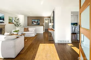 4306 29th Ave W, Seattle, WA 98199 - Photo 3