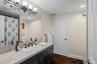 4145 Peregrine Point Way SE, Sammamish, WA 98075 - Photo 19