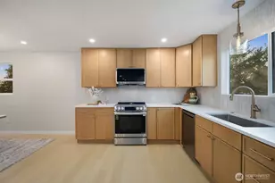 3209 NE 98th St, Seattle, WA 98115 - Photo 7