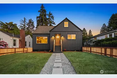 3209 NE 98th Street, Seattle, WA 98115 - Photo 1