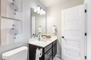 13717 Admiralty Way, Lynnwood, WA 98087 - Photo 29