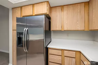 1300 Bellevue Way NE #2, Bellevue, WA 98004 - Photo 19