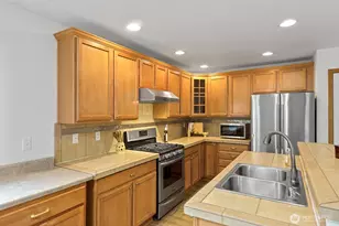 18312 104th St Ct E, Bonney Lake, WA 98391 - Photo 11