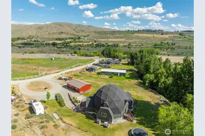 25505 C Hwy 97, Pateros, WA 98846 - Photo 37